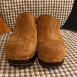 Leather Ugg Clogs